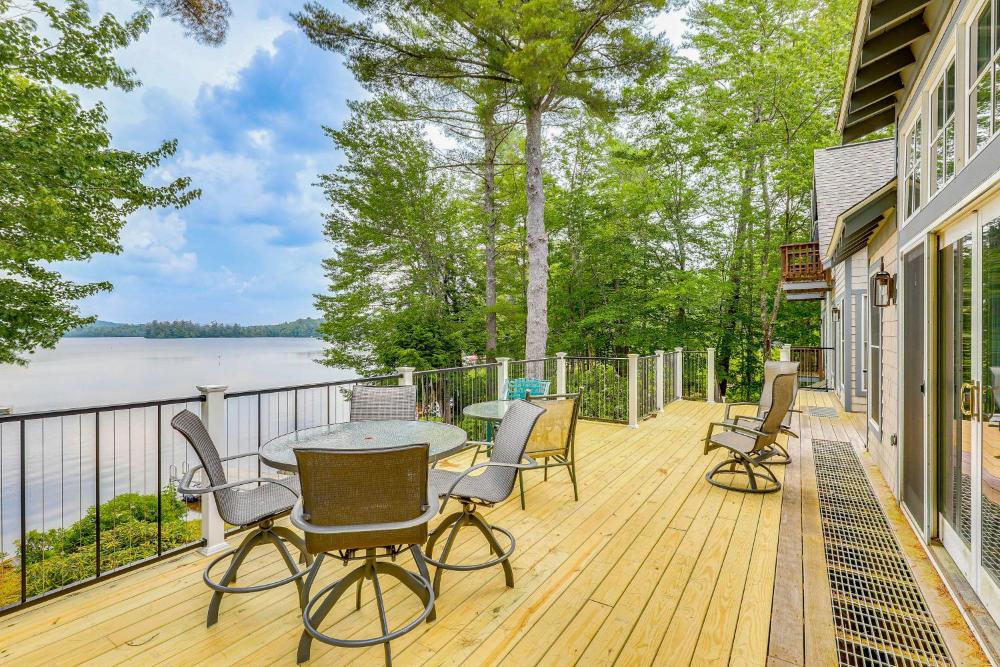 Lakefront New London Retreat with Dock and Hot Tub!